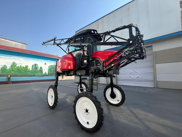 Custom self propelled sprayer for cornfield